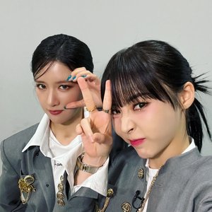 SQS (MOON BYUL & EXY) 的头像
