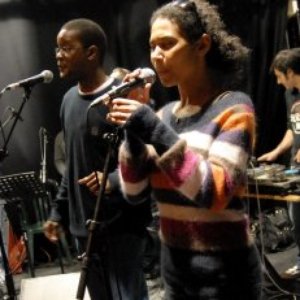 Raph Dumas & The Primaveras 的头像