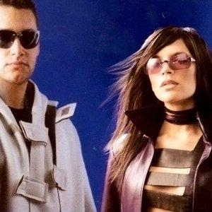 True Steppers feat. Dane Bowers & Victoria Beckham 的头像