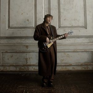 Болен - Single