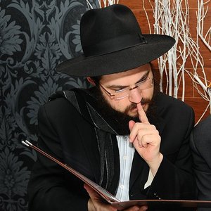 Shloime Taussig için avatar