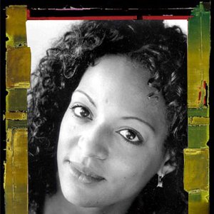 Loraine Velez 的头像