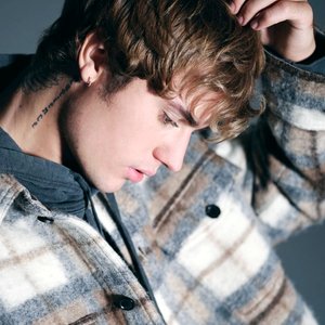 As Long As You Love Me Ft Big Sean Mp3