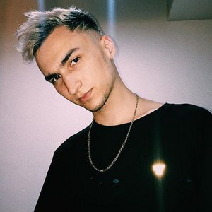 Estani 的头像