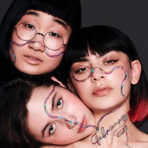 Charli XCX, Clairo, Yaeji のアバター