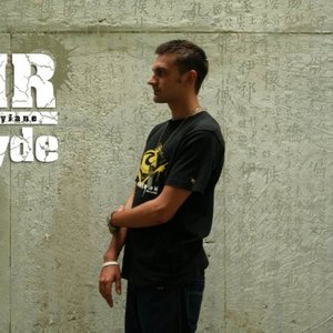 Mr. Hyde (MaryJane) 的头像