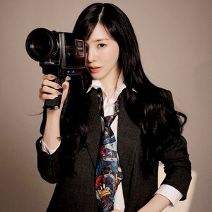 Tiffany Young 的头像