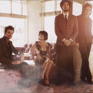 Danger Mouse, Daniele Luppi, Norah Jones için avatar