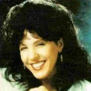 Kenia photo provided by Last.fm