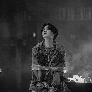Agust-D 的头像
