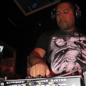 DJ Fuzion 的头像