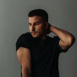 Anthony Lucas 的头像