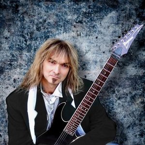 Arjen Anthony Lucassen のアバター