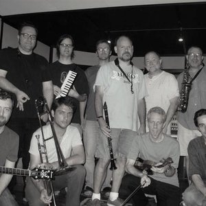 4th Ward Afro-Klezmer Orchestra 的头像
