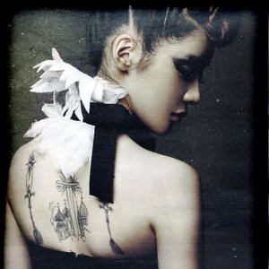 2NE1 (Park Bom) 的头像