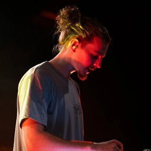 Claudien 的头像