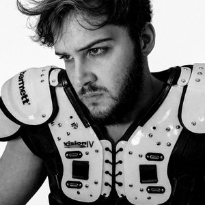 Don't Trust Me I Lie