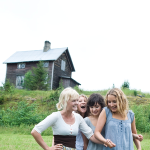 Kraja photo provided by Last.fm