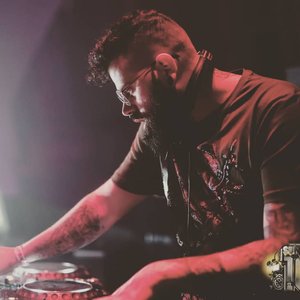 Nano Navarro 的头像