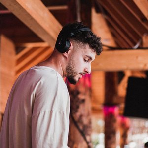 Konov 的头像