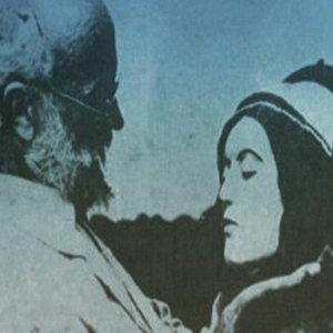 Effigies to the Pedagogue
