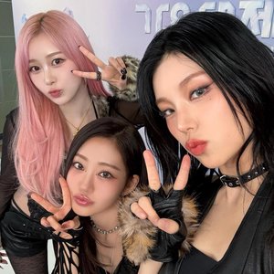 YEJI X GISELLE X JULIE 的头像