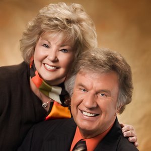 “Bill and Gloria Gaither”的封面