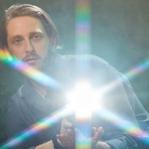 Oneohtrix Point Never 的头像