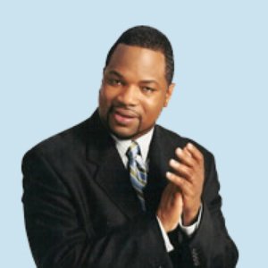 “Pastor Hezekiah Walker”的封面