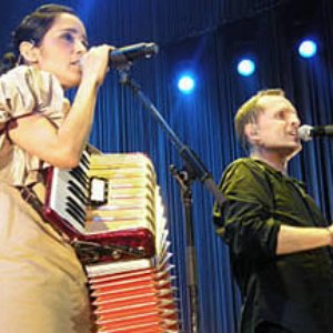 Image for 'Miguel Bose con Julieta Venegas'