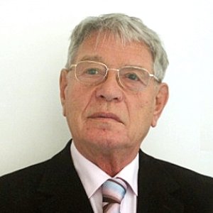 “Vadim Petrov”的封面