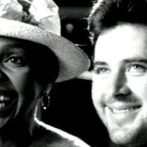 Vince Gill & Gladys Knight için avatar