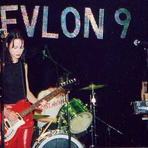 Revlon 9 的头像