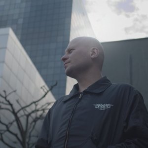 Człowiek 的头像