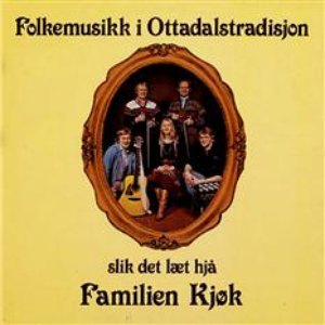 “Familien Kjøk”的封面
