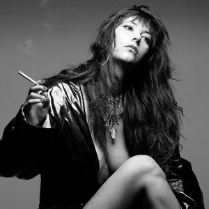 Julia Daigle 的头像