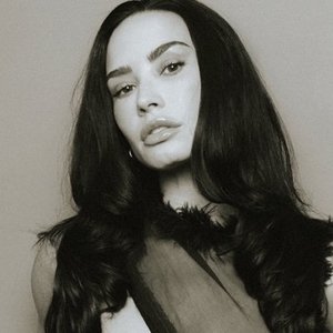 Demi Lovato için avatar