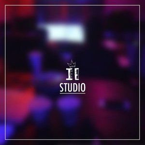 Studio - Single