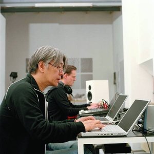 Alva Noto + 坂本 龍一 的头像