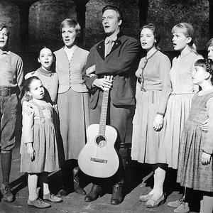Avatar für Julie Andrews, Nicholas Hammond, Debbie Turner, Duane Chase, Heather Menzies, Angela Cartwright, Kym Karath & Charmian Carr