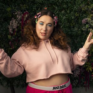 Liza Treyger 的头像