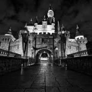 Disneyland 的头像