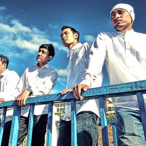 “Aidil”的封面