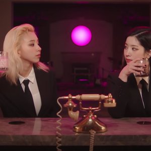 Dahyun and Chaeyoung 的头像