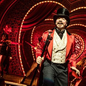 Danny Burstein 的头像