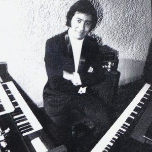 “Ihsan Al-Munzer”的封面