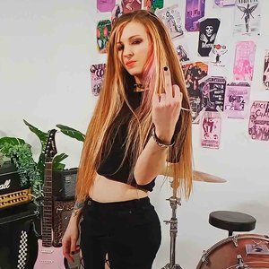 Laura Dsk 的头像