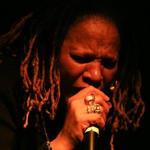 Sister Nancy のアバター