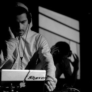 Telefon Tel Aviv photo provided by Last.fm