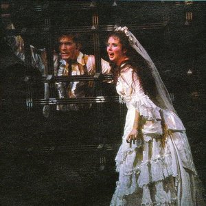 Steve Barton and Sarah Brightman 的头像